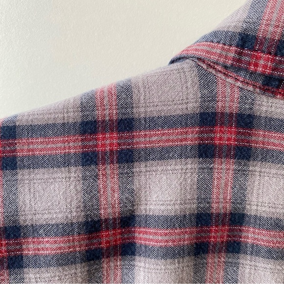 CARHARTT Gray, Blue & Red Plaid Relaxed Fit Button Up Shirt Men’s Medium - Picture 6 of 9